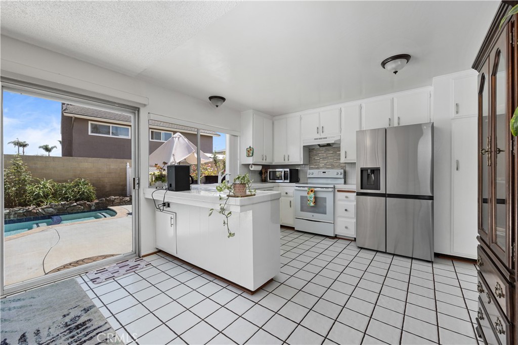 5222 Bridgewood Drive