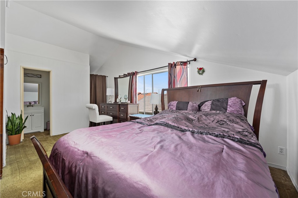 5222 Bridgewood Drive