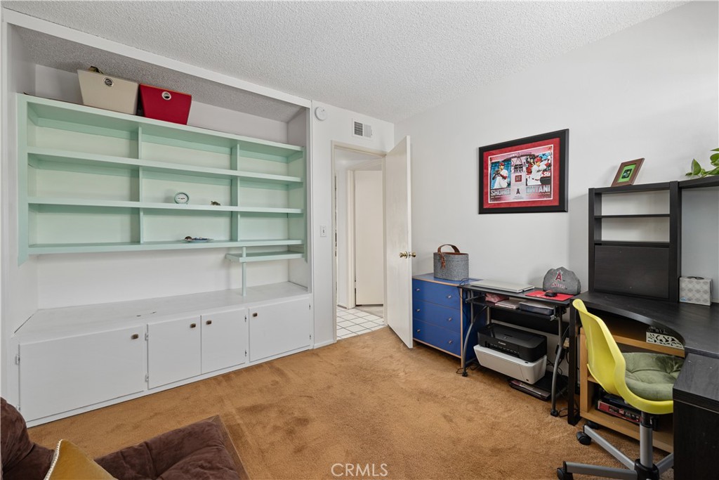 5222 Bridgewood Drive