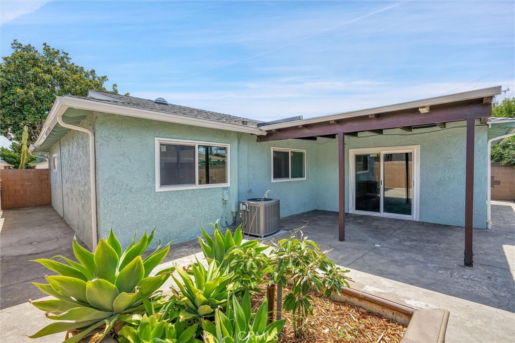 17529 Thornlake Avenue