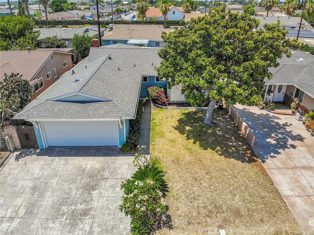 17529 Thornlake Avenue