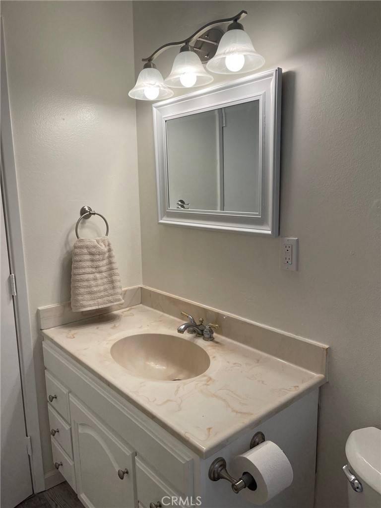 17529 Thornlake Avenue