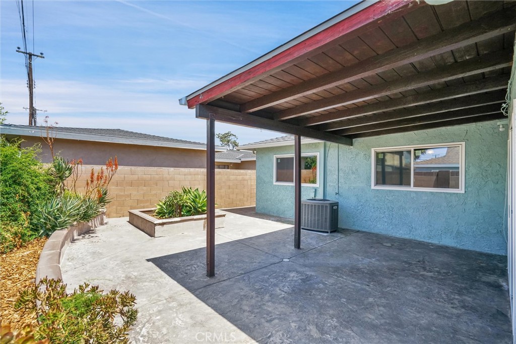 17529 Thornlake Avenue