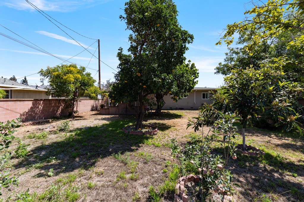 12521 Aristocrat Avenue