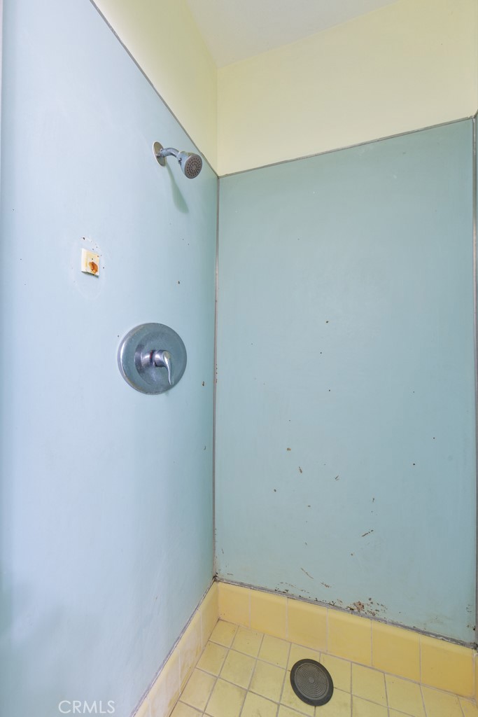 12521 Aristocrat Avenue