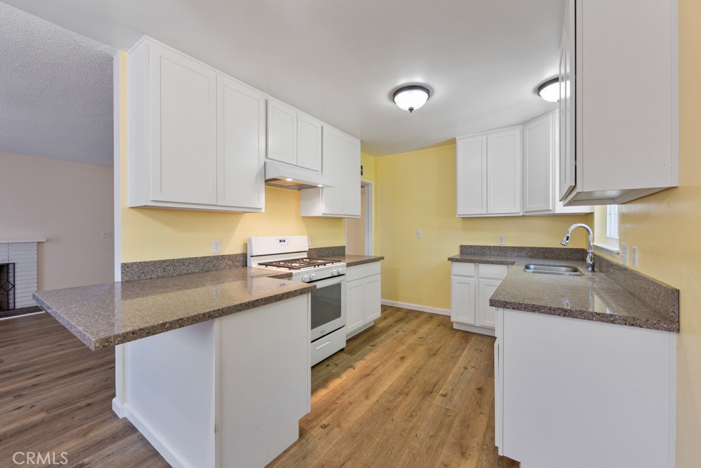 12521 Aristocrat Avenue