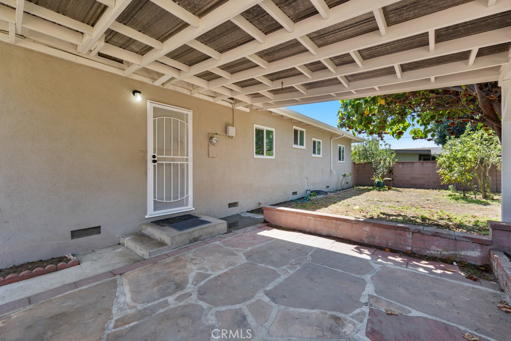 12521 Aristocrat Avenue