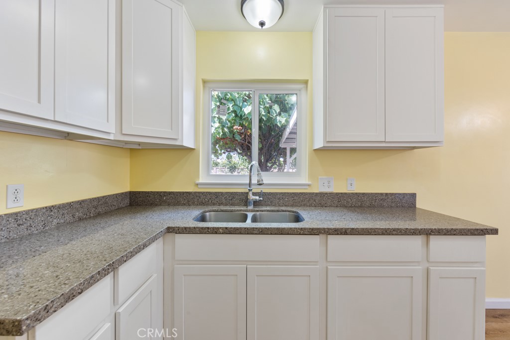 12521 Aristocrat Avenue