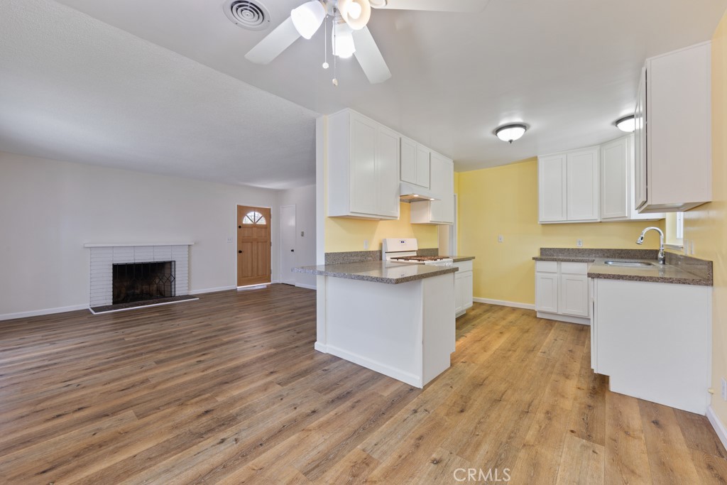 12521 Aristocrat Avenue