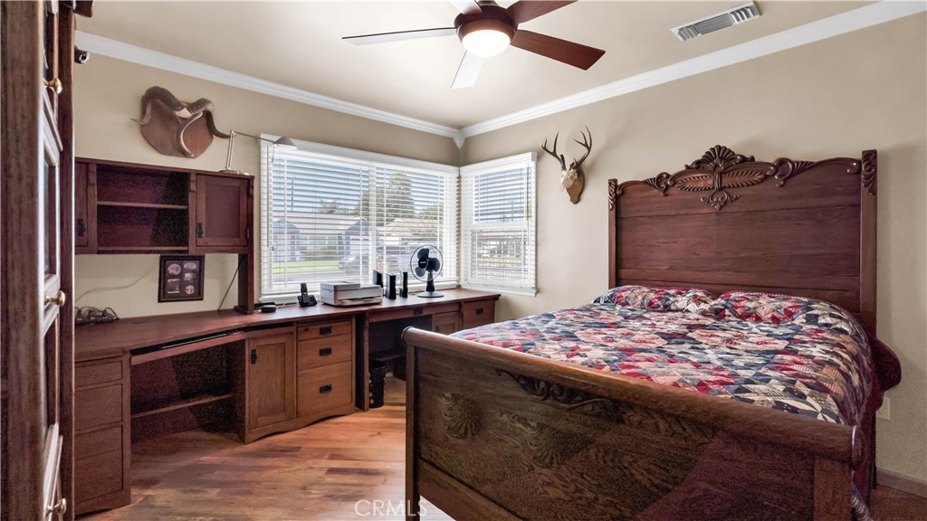 14102 Graystone Avenue