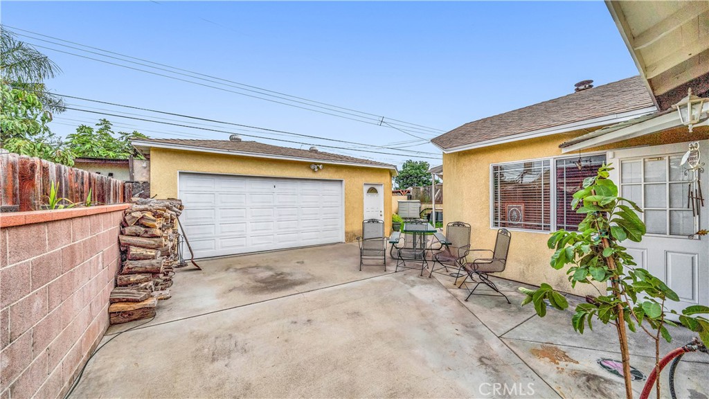 14102 Graystone Avenue