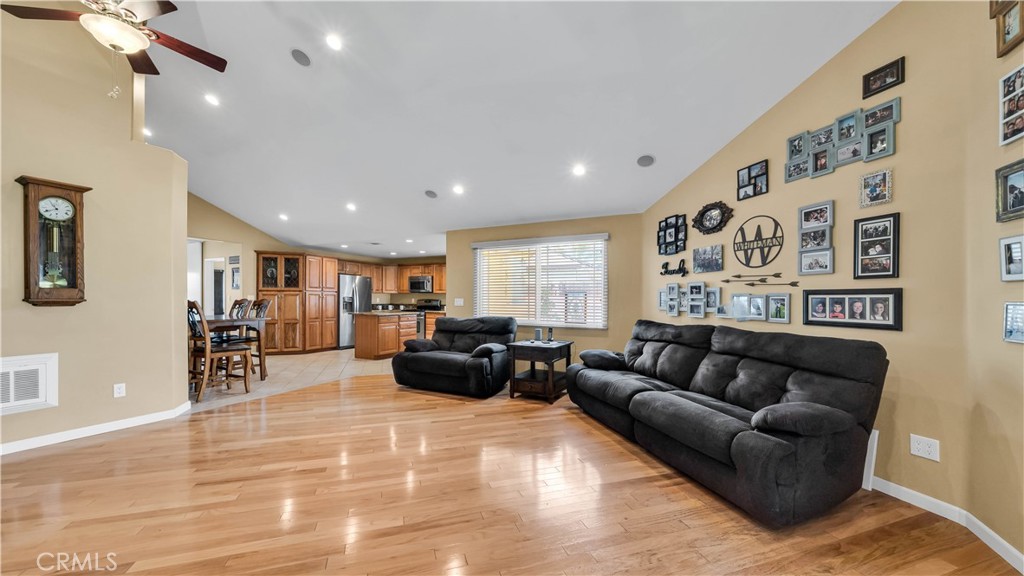 14102 Graystone Avenue