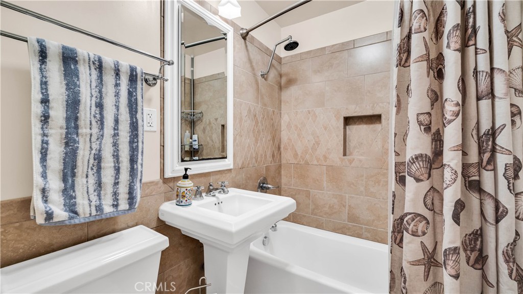 14102 Graystone Avenue