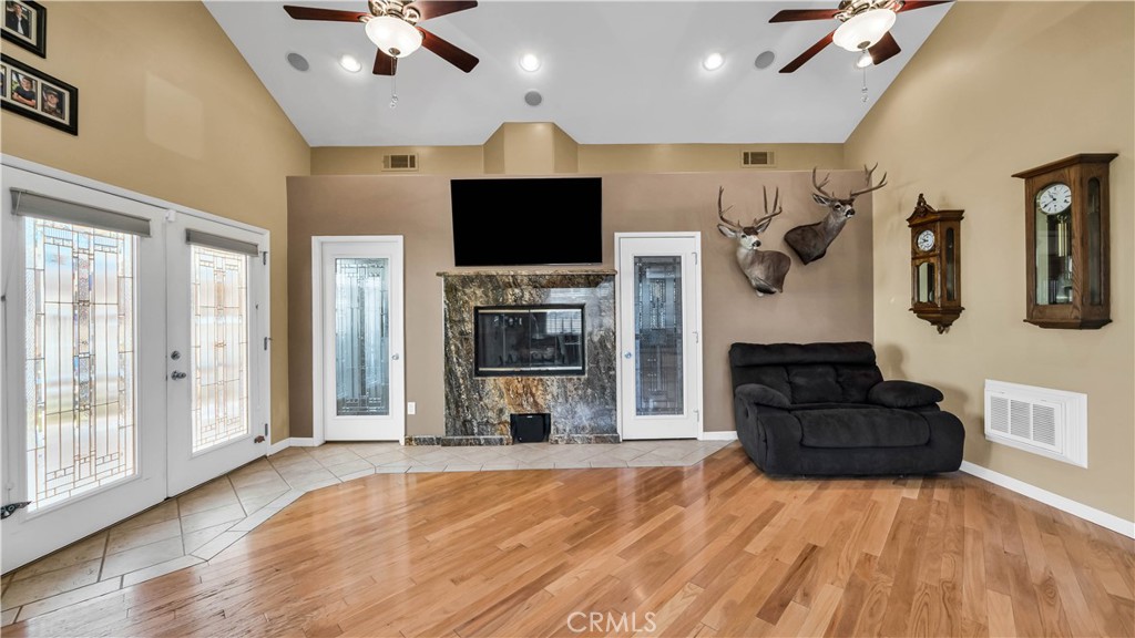 14102 Graystone Avenue