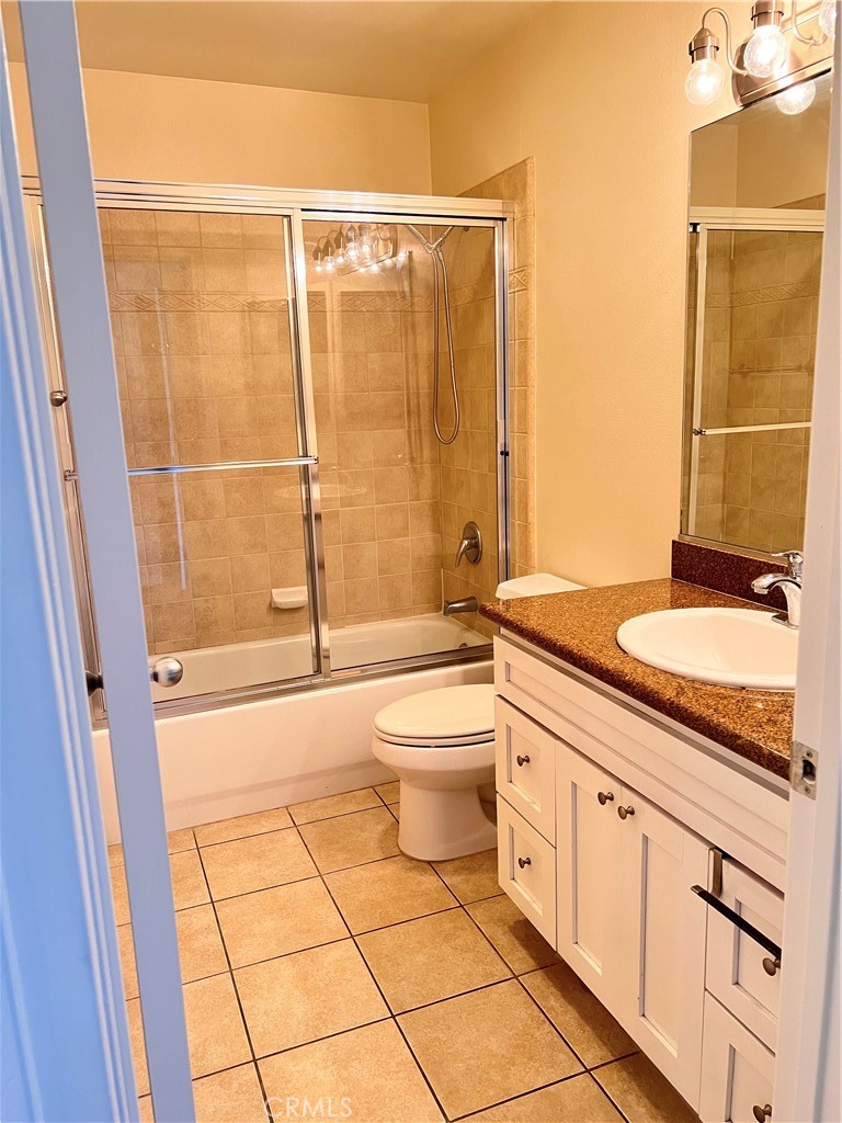 2515 Carnegie Lane A