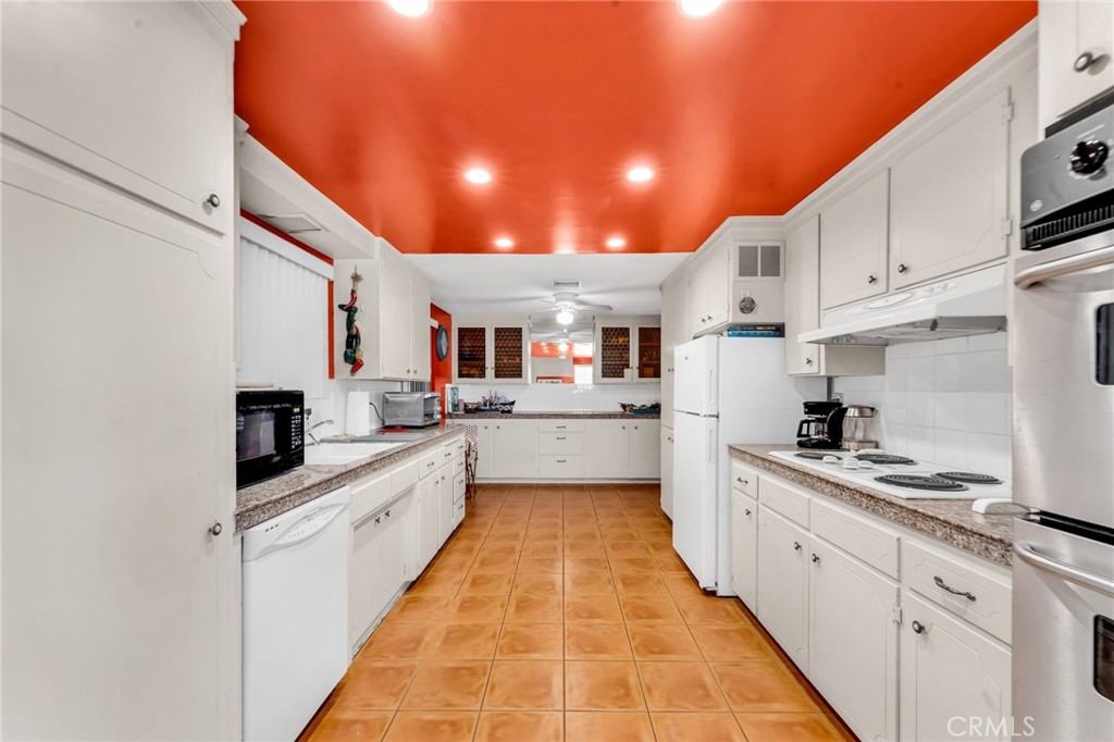 9870 San Rafael Road