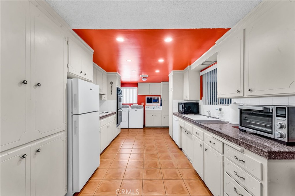 9870 San Rafael Road