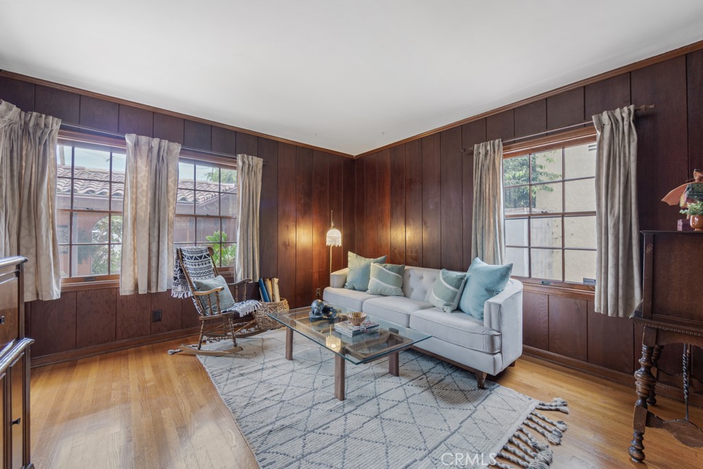 901 East 37th Street