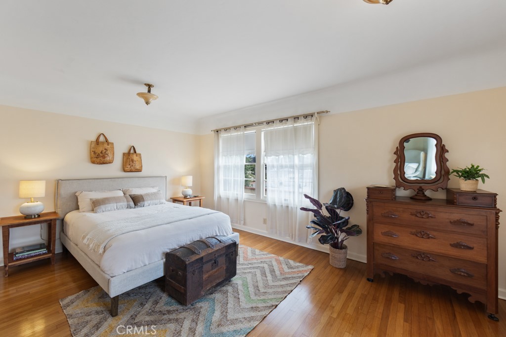 901 East 37th Street