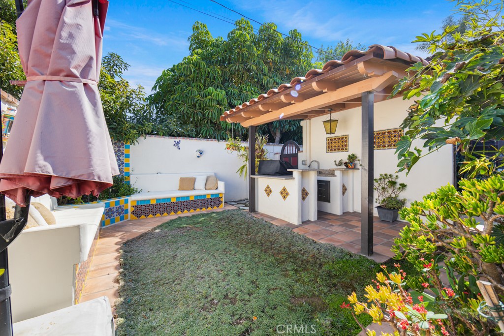 901 East 37th Street