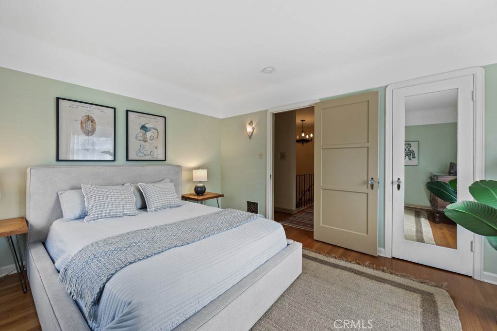 901 East 37th Street