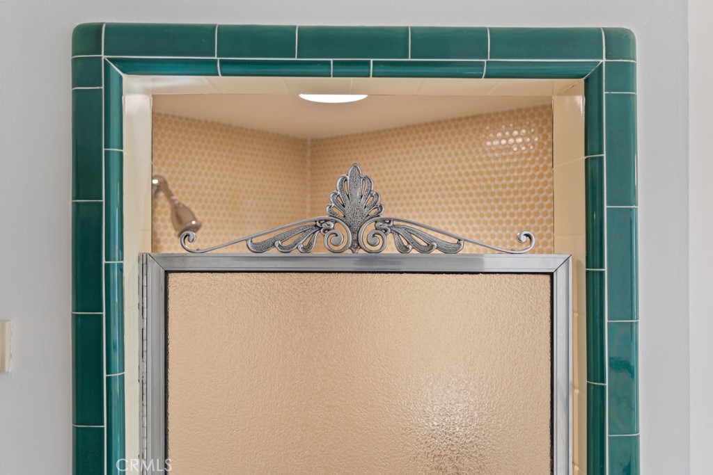 901 East 37th Street