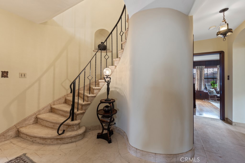 901 East 37th Street