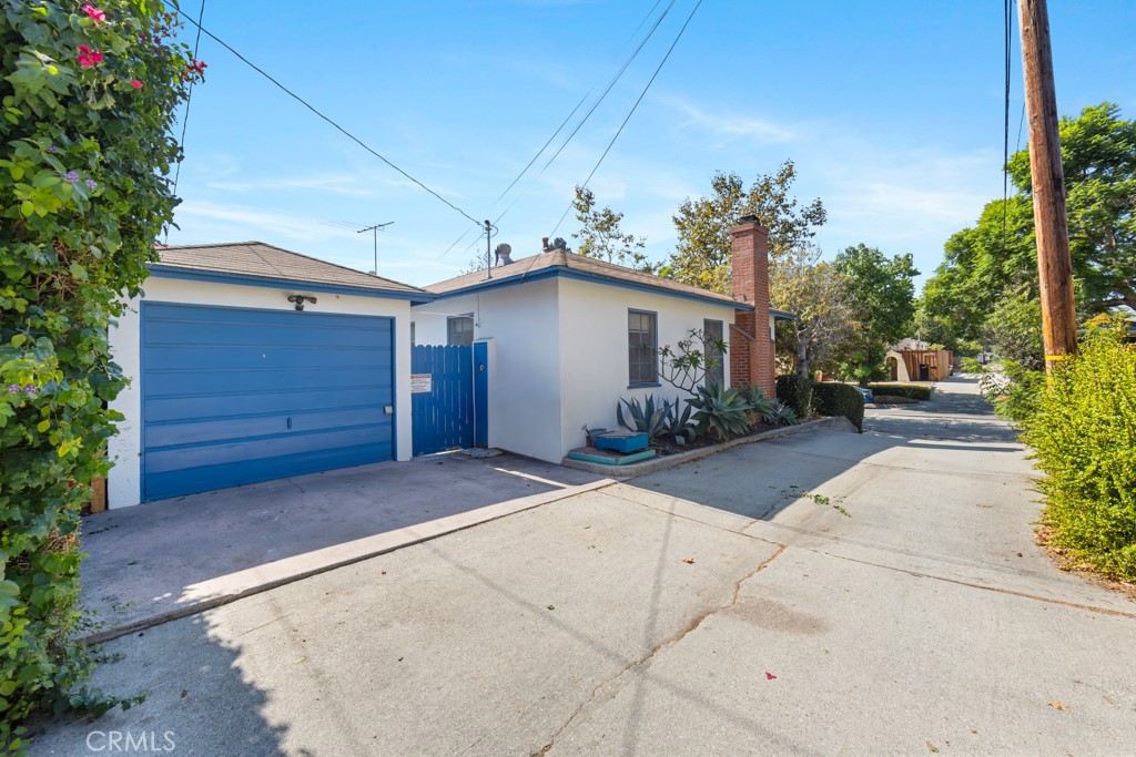 901 East 37th Street