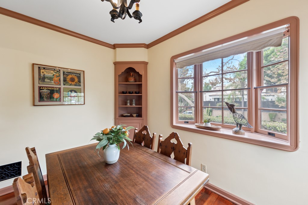 901 East 37th Street