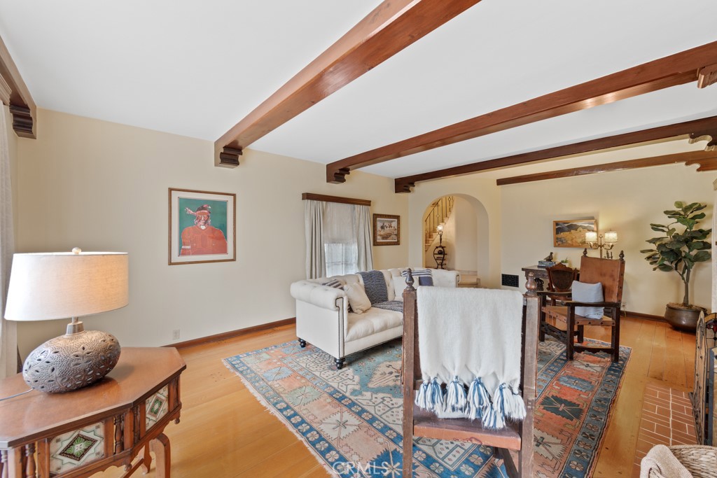 901 East 37th Street