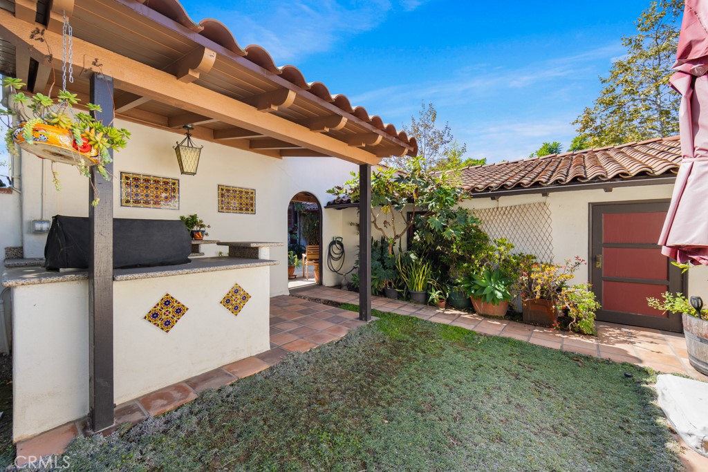 901 East 37th Street