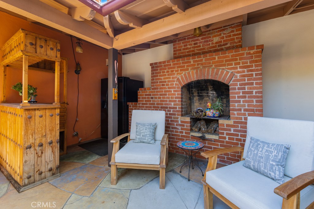 901 East 37th Street