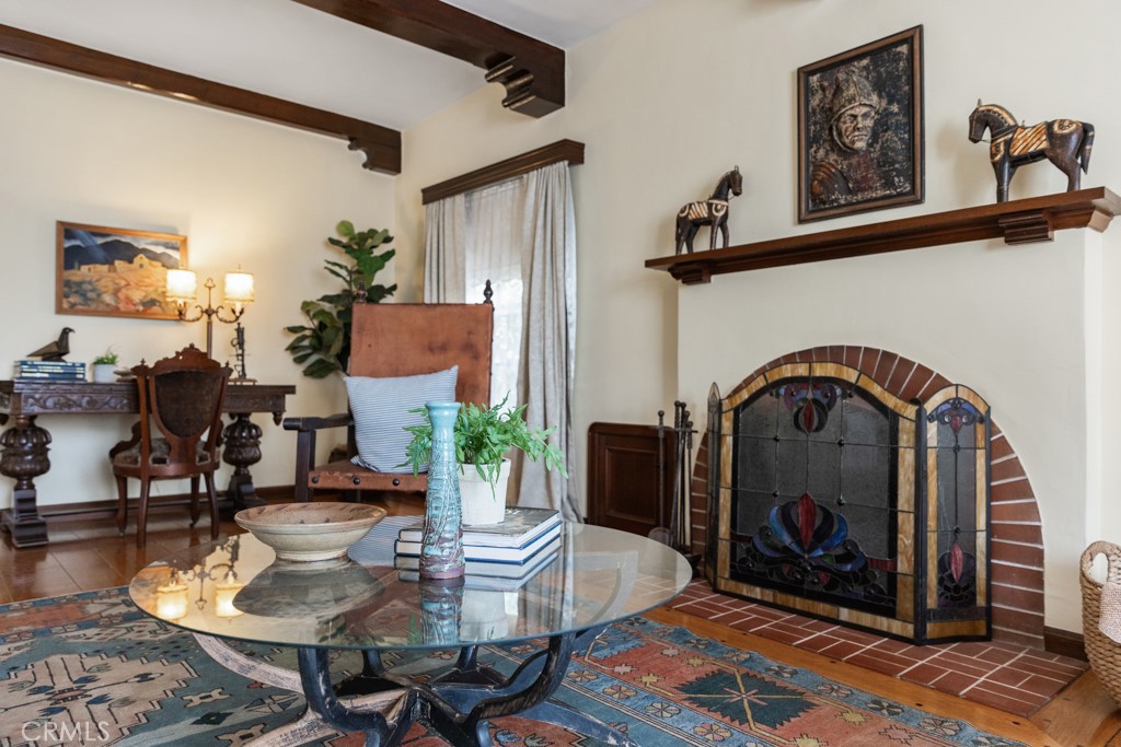 901 East 37th Street