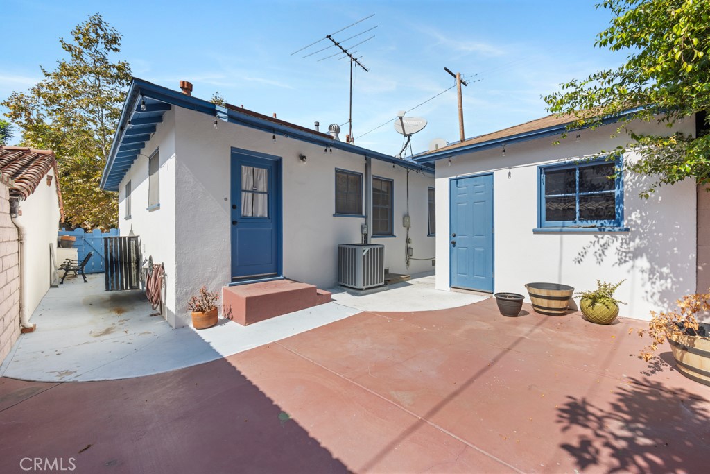 901 East 37th Street