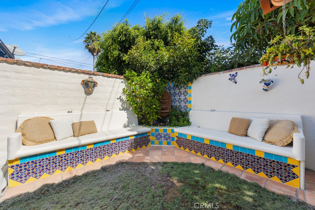 901 East 37th Street