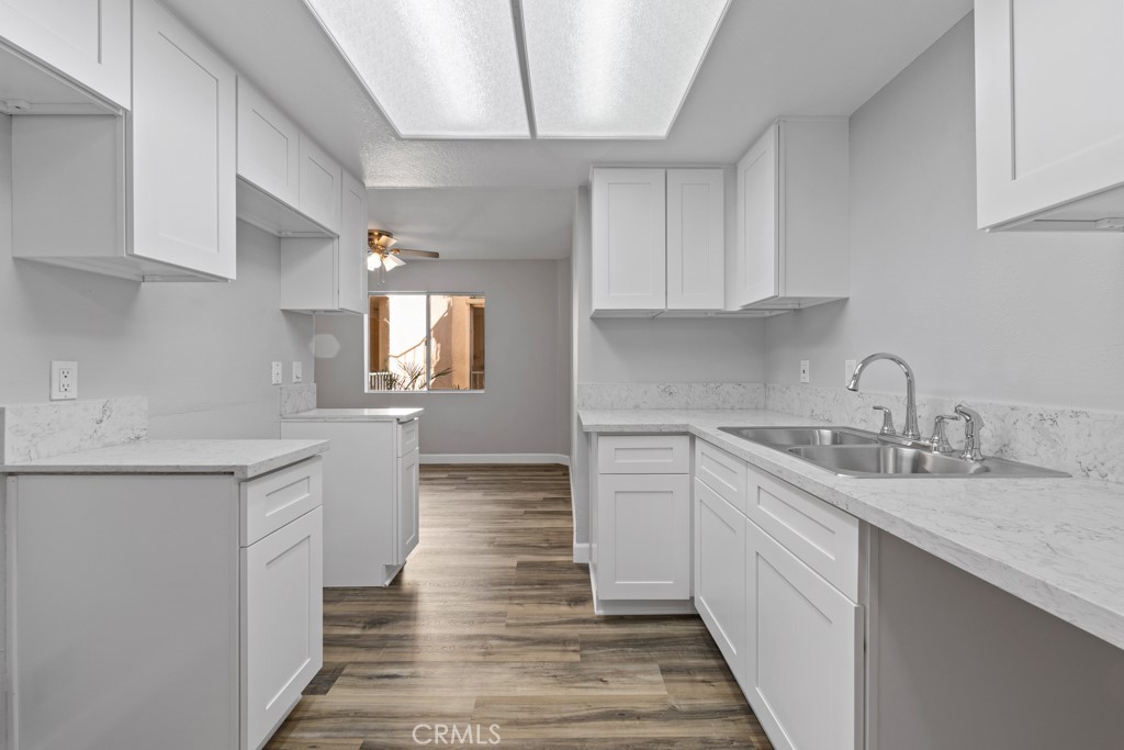 1207 Obispo Avenue 202