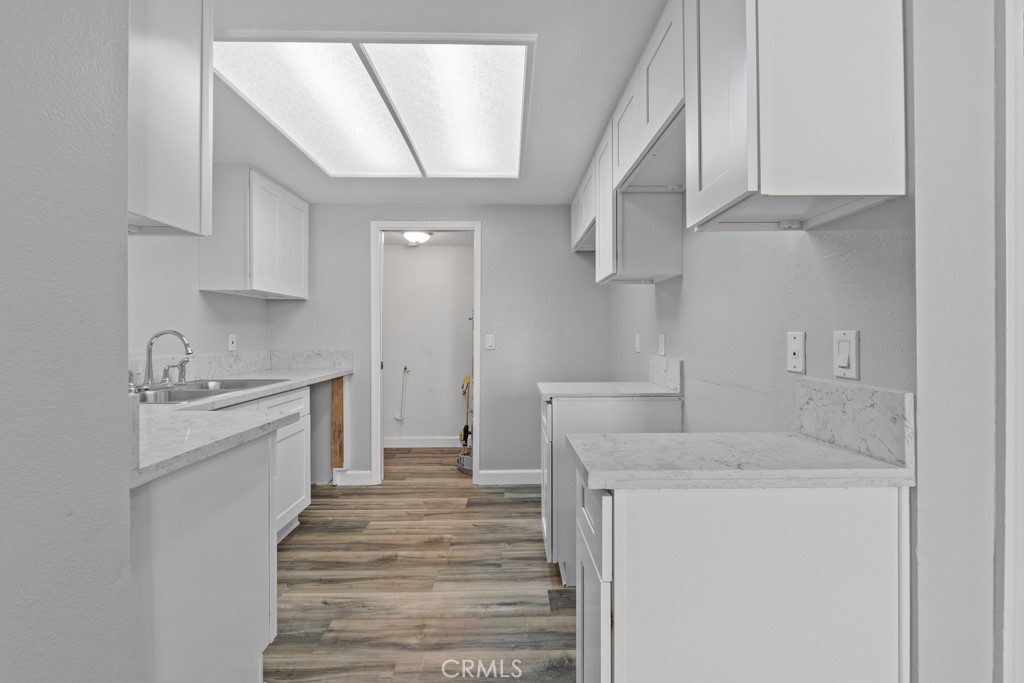 1207 Obispo Avenue 202