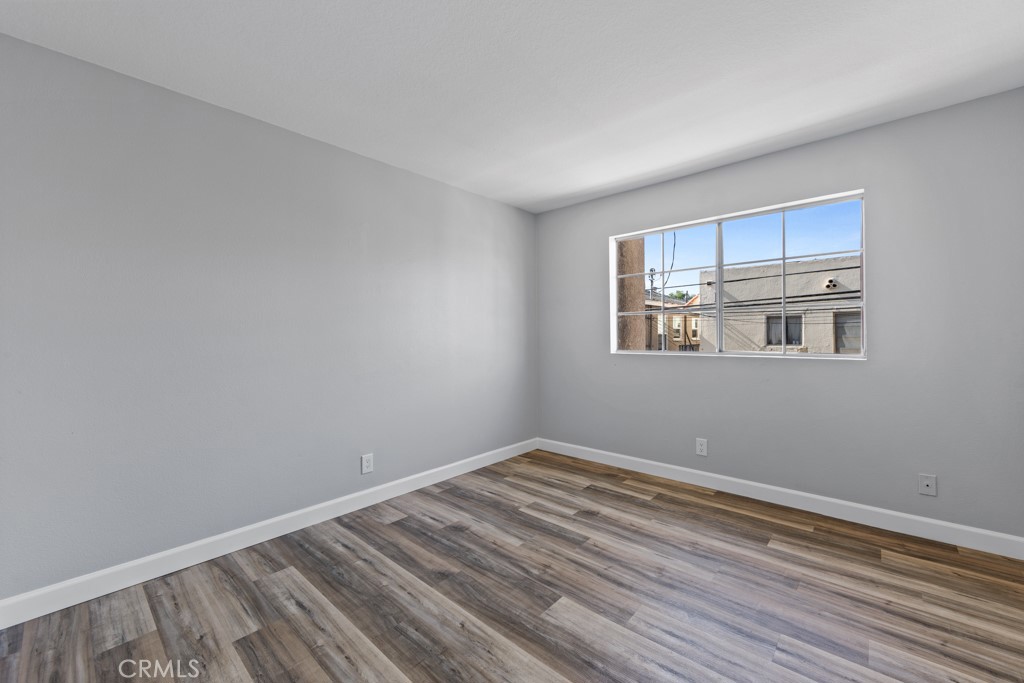 1207 Obispo Avenue 202