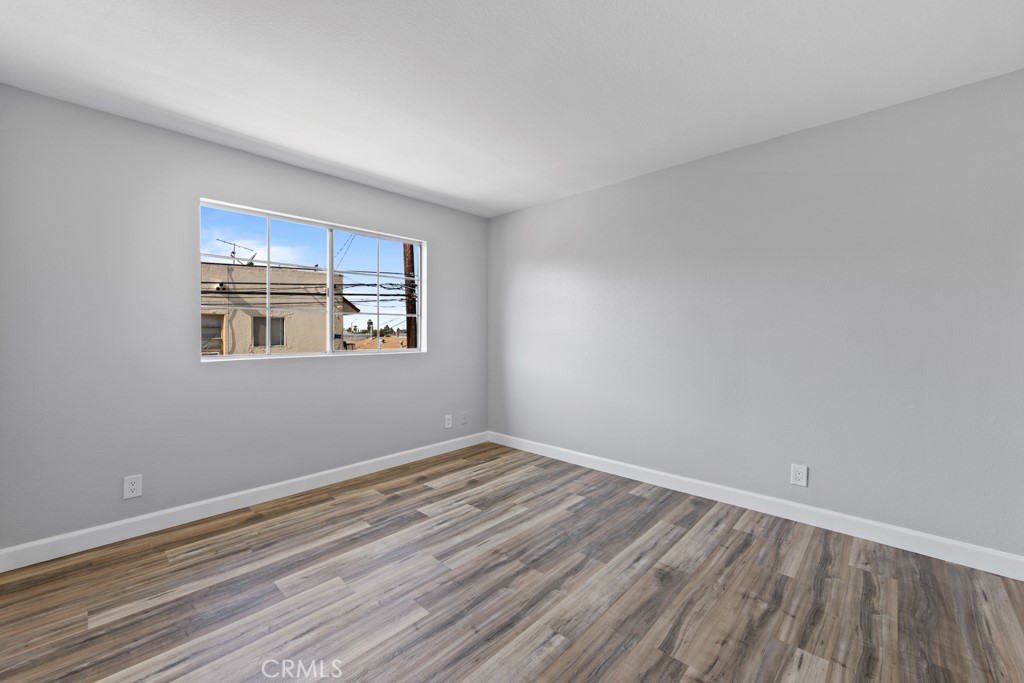 1207 Obispo Avenue 202