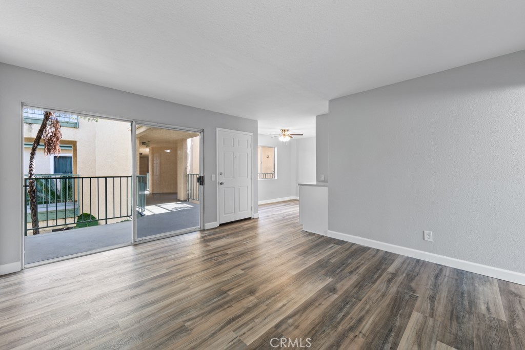 1207 Obispo Avenue 202