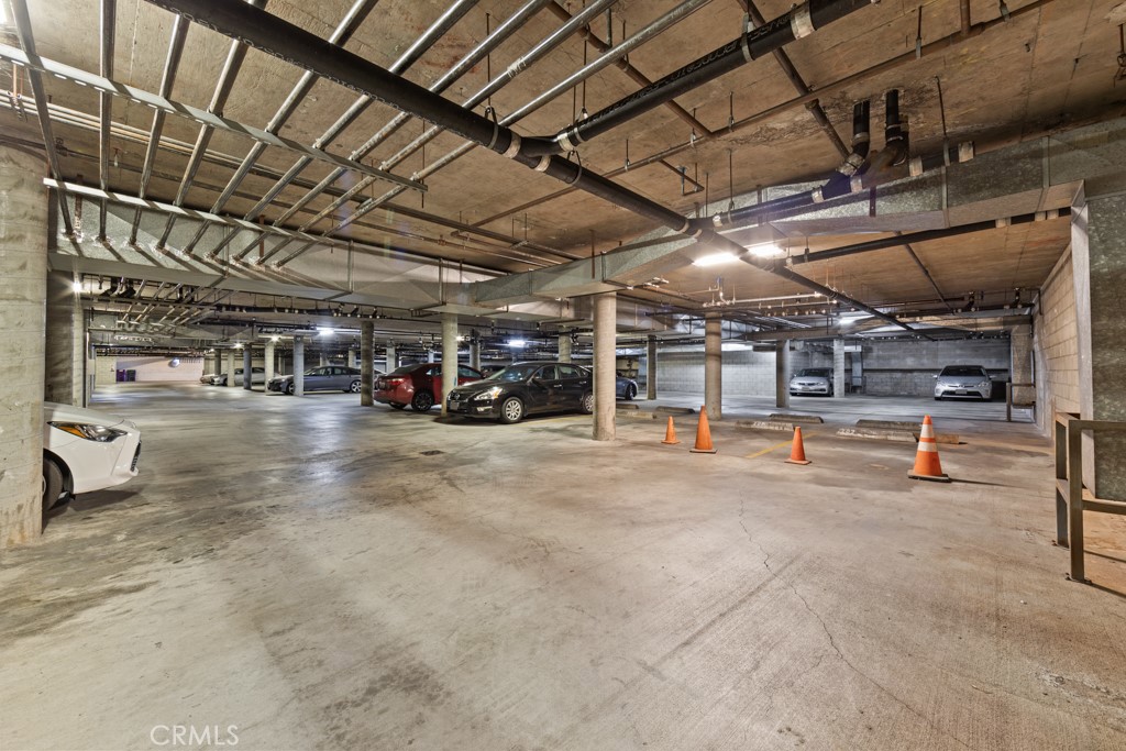 1207 Obispo Avenue 202