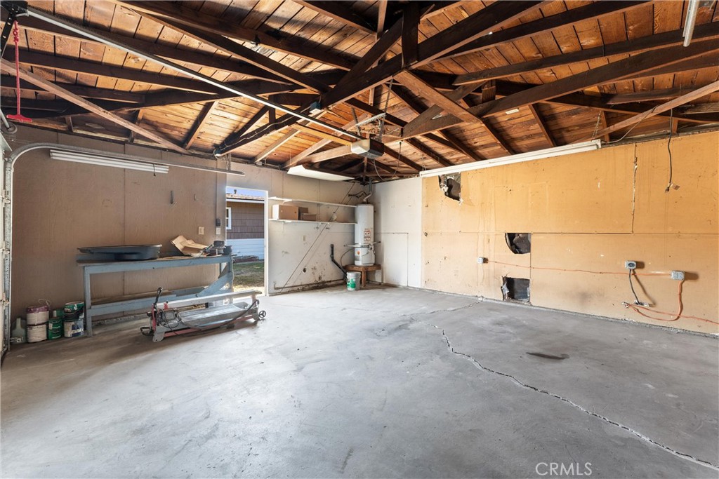 5621 Fullerton Avenue