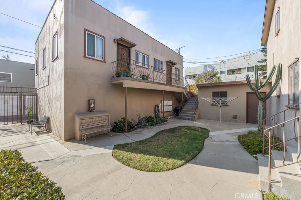 1400 East 3rd Street 9