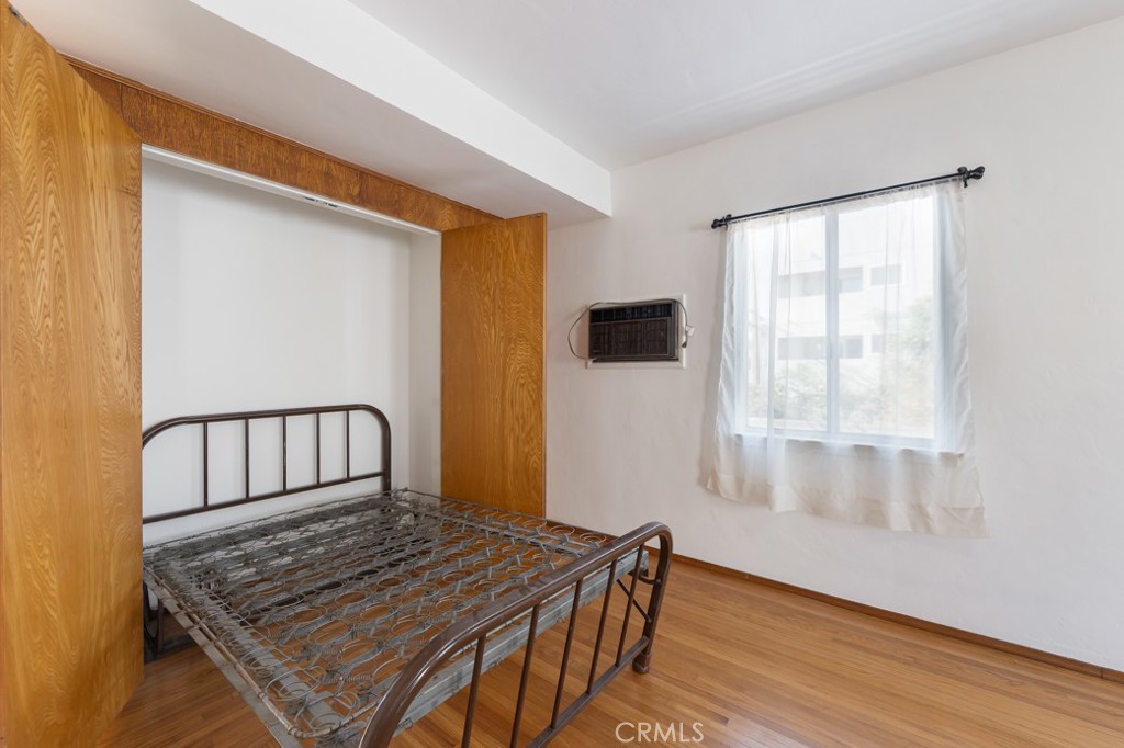 1400 East 3rd Street 9