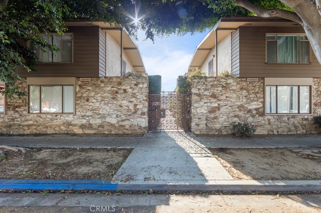 1400 East 3rd Street 9