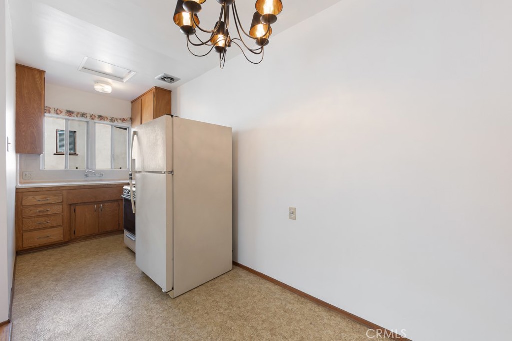 1400 East 3rd Street 9