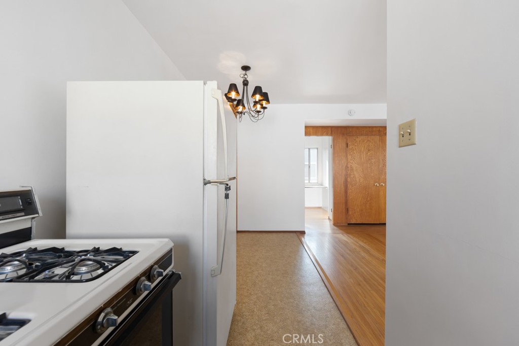 1400 East 3rd Street 9