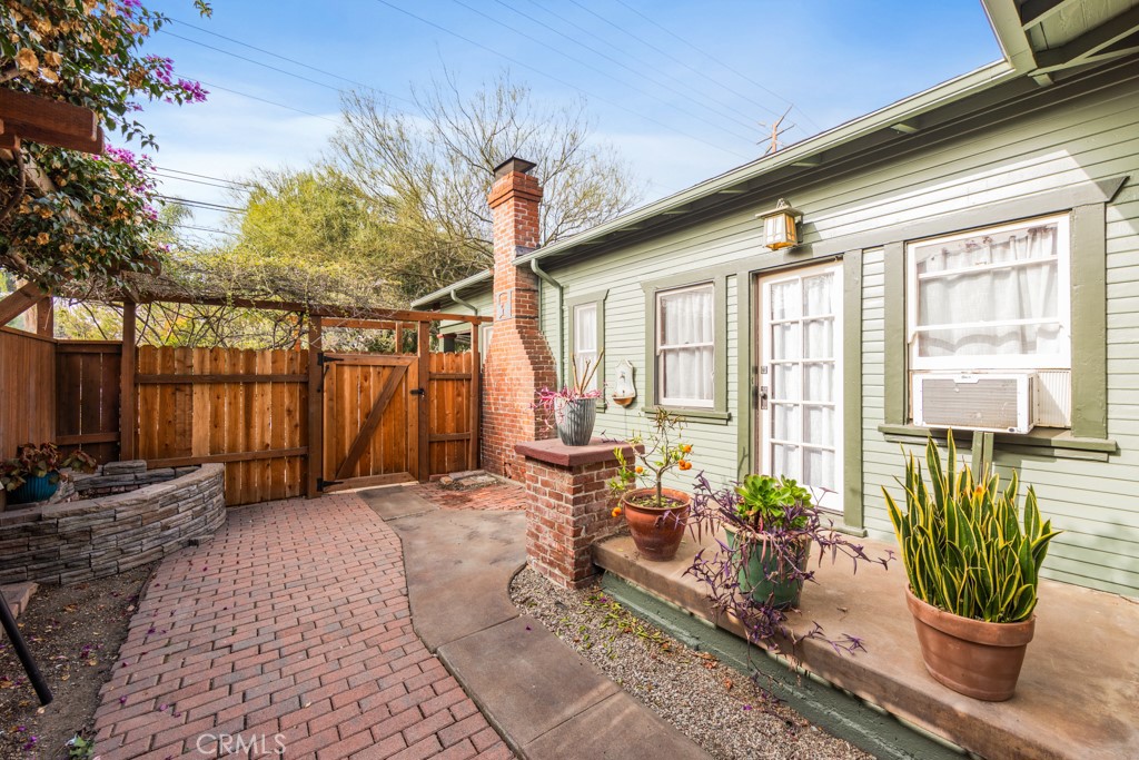 3548 Orange Avenue