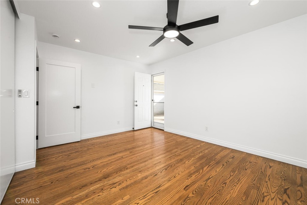 1652 E Rogers Street