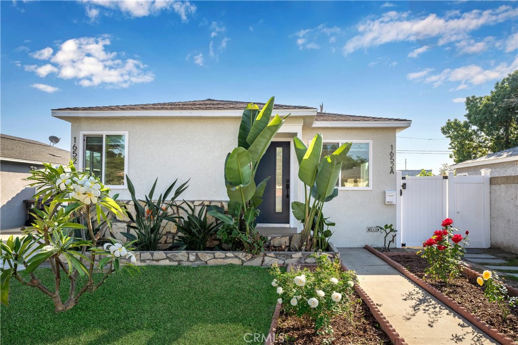 1652 E Rogers Street